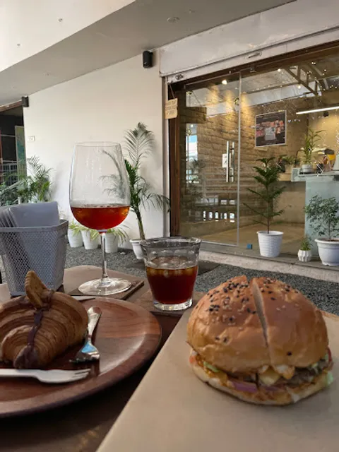 Saplings Cafe - Saplings Coffee Roasters