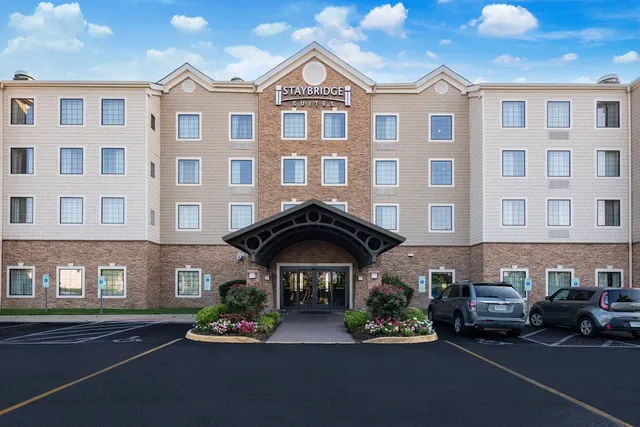 Staybridge Suites Chesapeake - Virginia Beach, an IHG Hotel