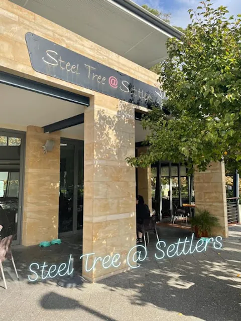 Steel Tree @ Settlers