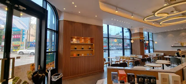 투썸플레이스여수한재사거리점