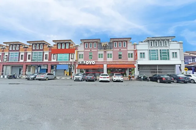 OYO 582 Hotel Walk Inn