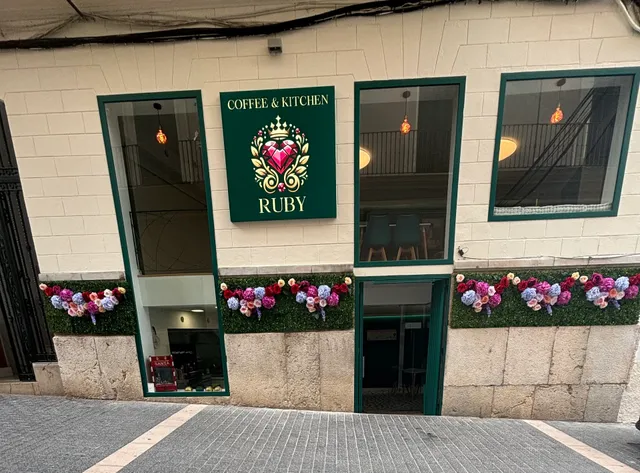 COFFEE & KITCHEN RUBY