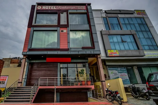 OYO 17265 Hotel Kankariya