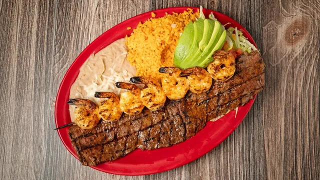 EL MOLCAJETE SHOREWOOD