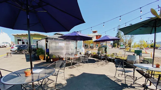 Dos Mundos Mexican American Cuisine