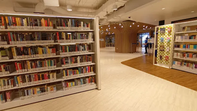 Bedok Public Library