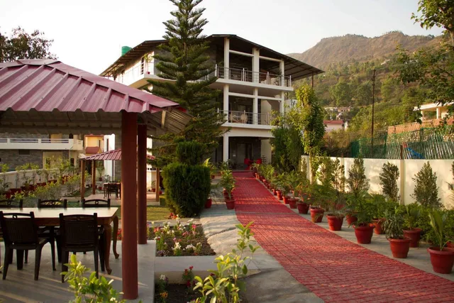 Country Inn Naukuchiatal