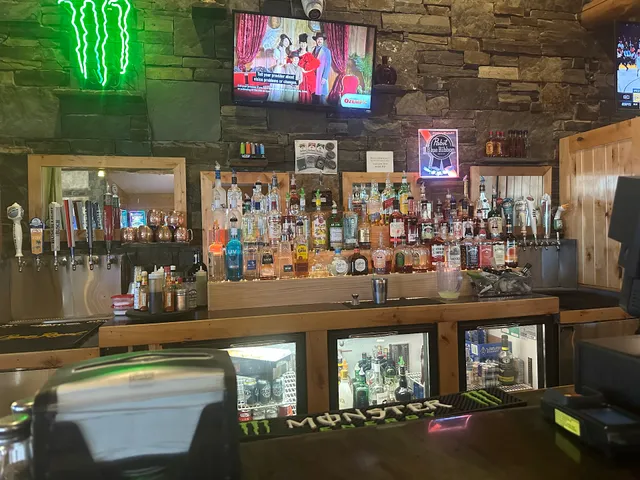 Outsider's Bar & Grill