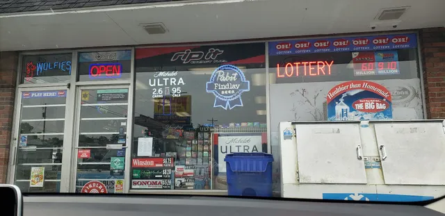 Wolfies Roasted Nuts & Deli