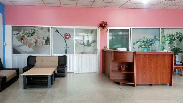 Sunbeam Massage Thailand Plc., Nong Khai.