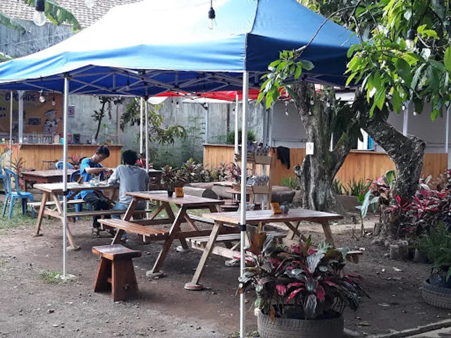 Garden Cafe Dago 109 / GMKI Cabang Bandung