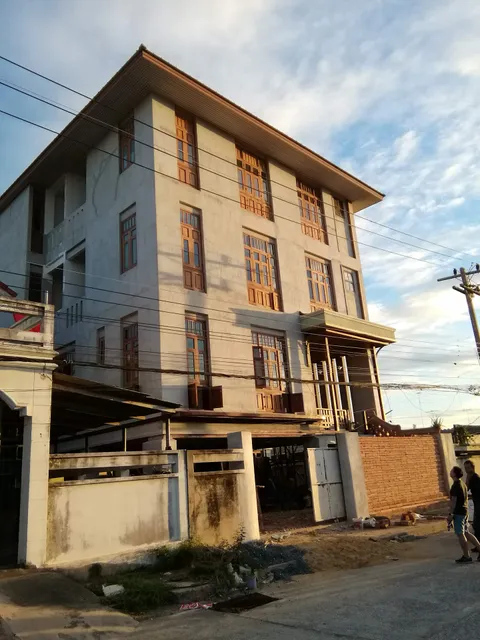 Thongchai Guest House