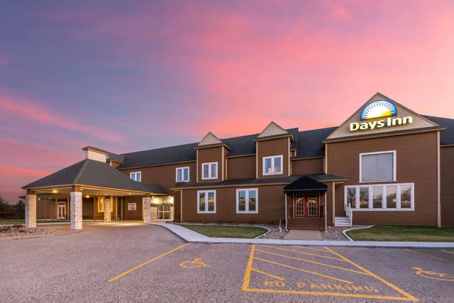 Days Inn by Wyndham Hutchinson