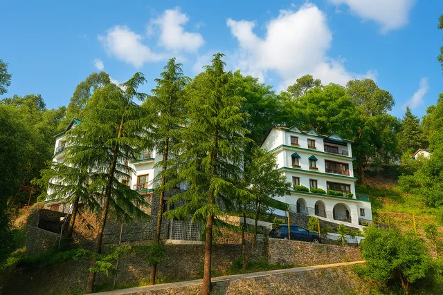 Lall Ji Tourist Resort Dalhousie