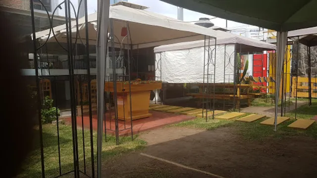 La Casa De La Salchipapa