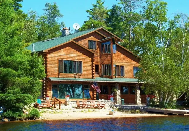 Elbow Lake Lodge