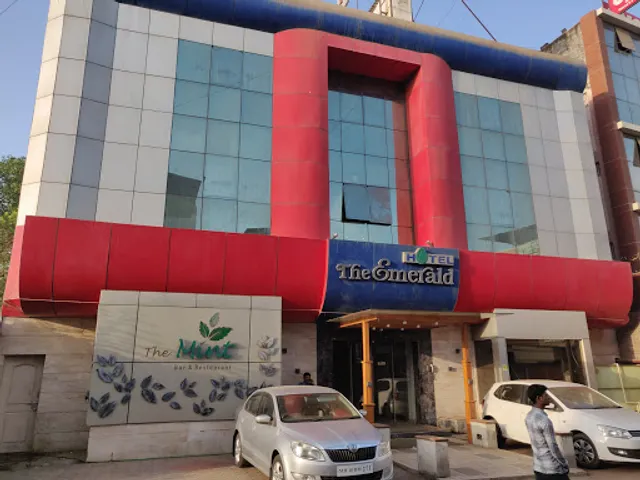 The Mint Bar & Restaurant