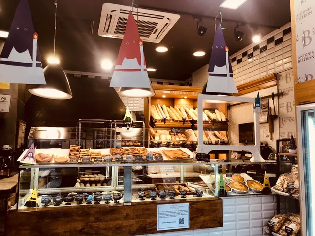 Empanaderia Antonia Butrón - Avenida Ana de Viya (Cádiz)
