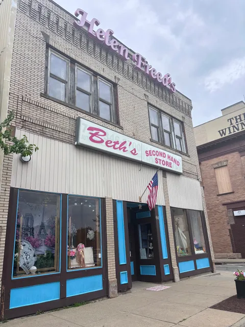 Beth's Thrift Store