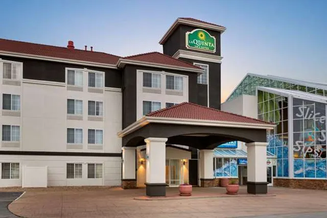 La Quinta Inn and Suites by Wyndham at WaTiki Waterpark