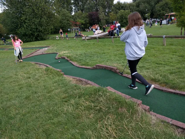 Stratford Adventure Golf