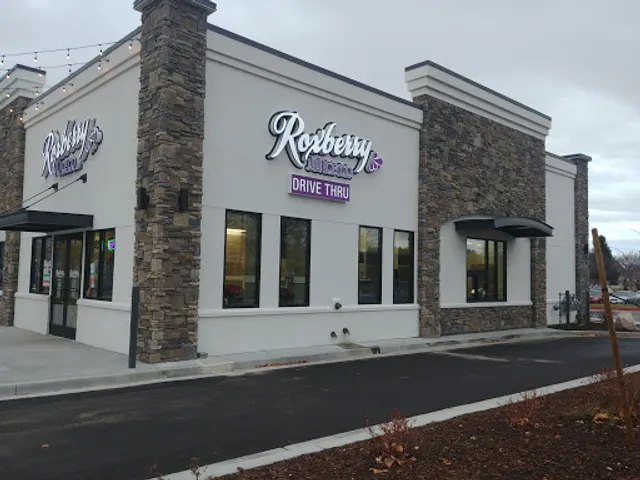 Roxberry Juice Co. Drive Thru