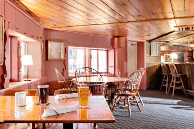 Fritz Bar + Restaurant