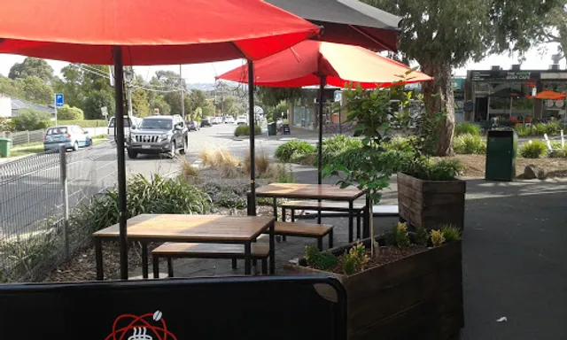 Max's Woodfired Pizza & Burgers