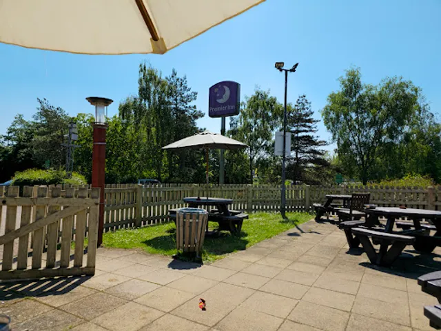 Ridgacre Table Table