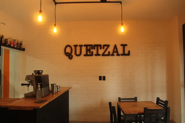Quetzal Café Y Cerveza