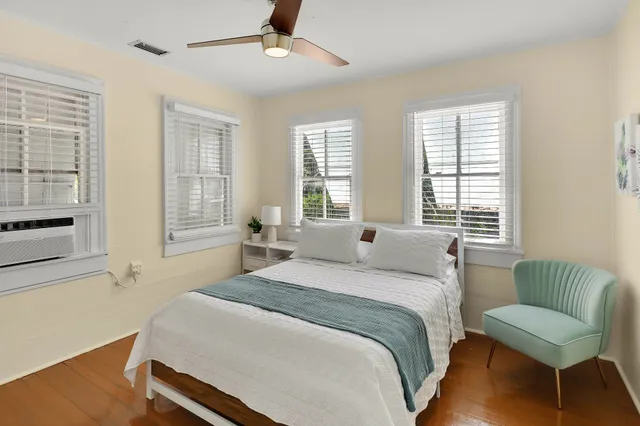 Knowles House Vacation Rental