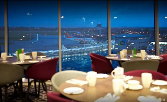 1935 Rooftop Restaurant & Bar