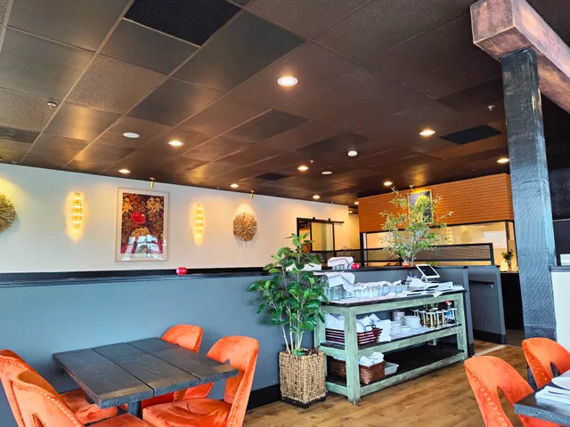 ROARING INDIAN Plates | Pours