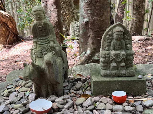 Gyuba-doji Statue牛馬童子像