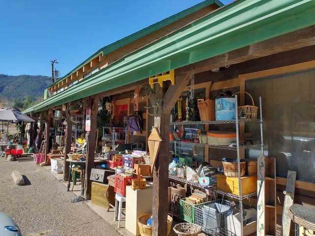 Moose Mountain Gifts & Antqs