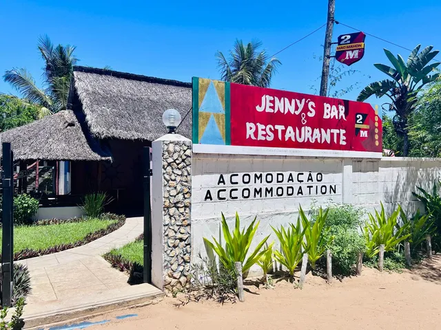 Jenny's Bar, Restaurant & Guest Rooms