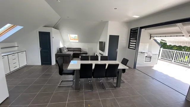 Appartement Haut Standing : Location appartement avec vue sur Les Grands Fonds à Moule, Guadeloupe