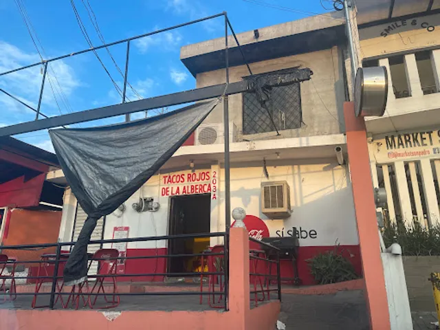 Tacos Rojos de la Alberca - Don Chuy