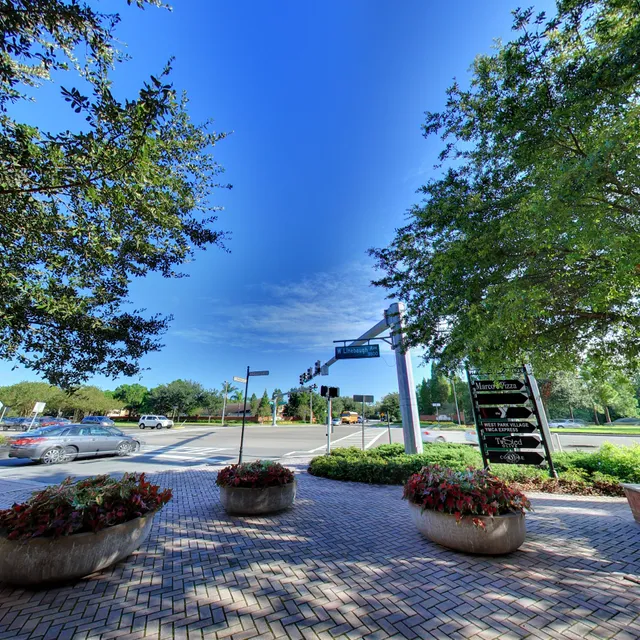 Couture Designer Resale Boutique