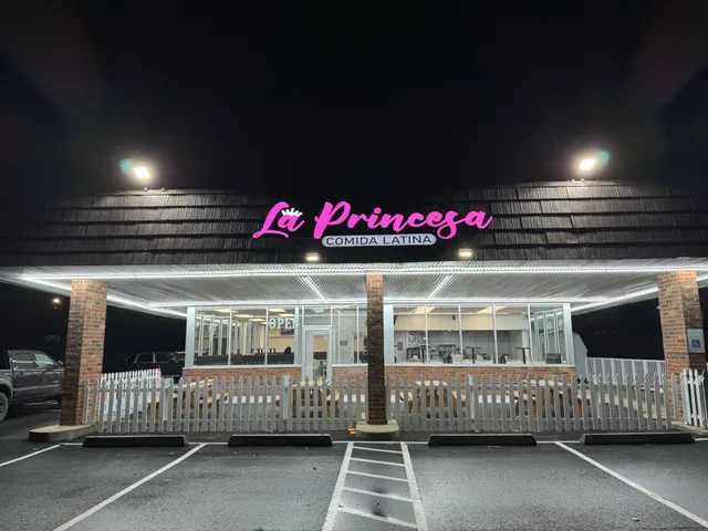 La Princesa Family Restaurant - مطعم الأميرة
