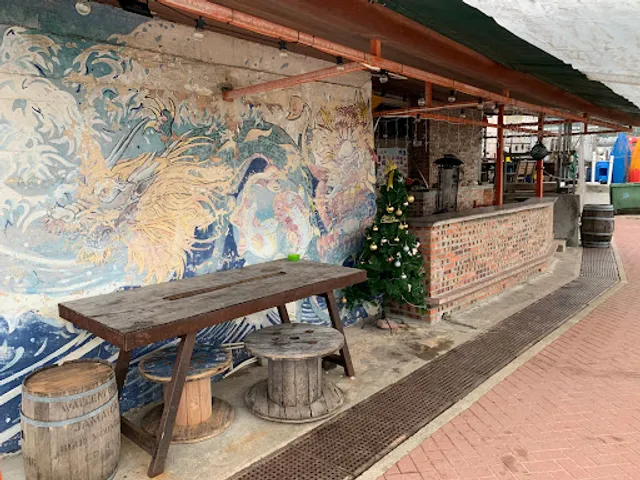 Ben's Back Beach Bar