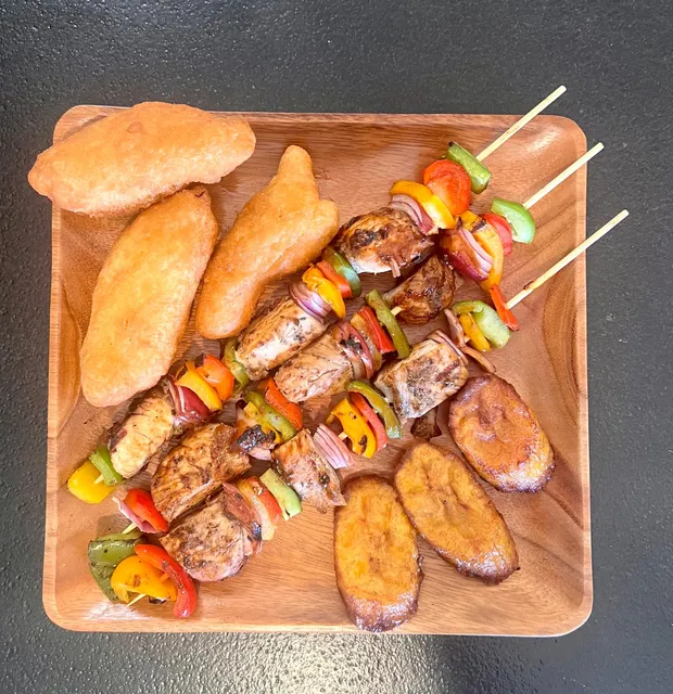 Elliment Restaurant & Lounge