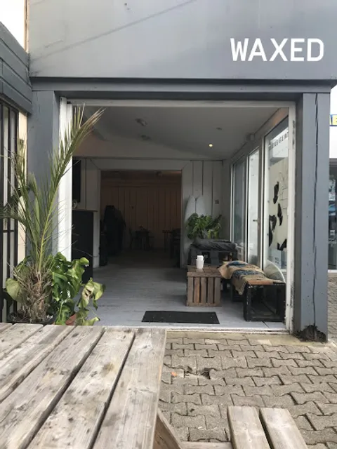 Waxed