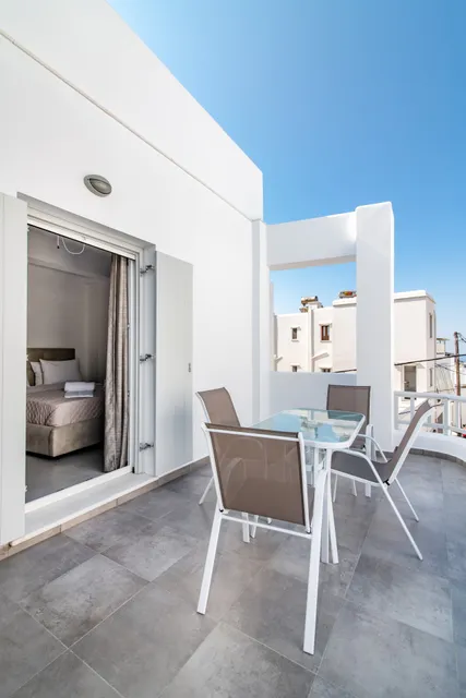 Lux' N Comfort Apartments Tinos