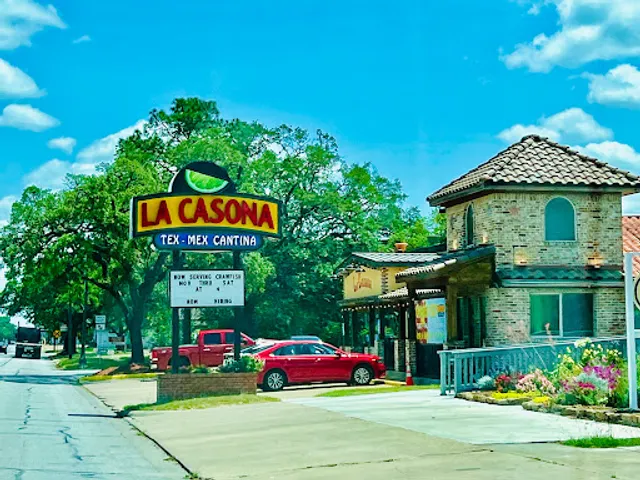 La Casona Dining & Bar