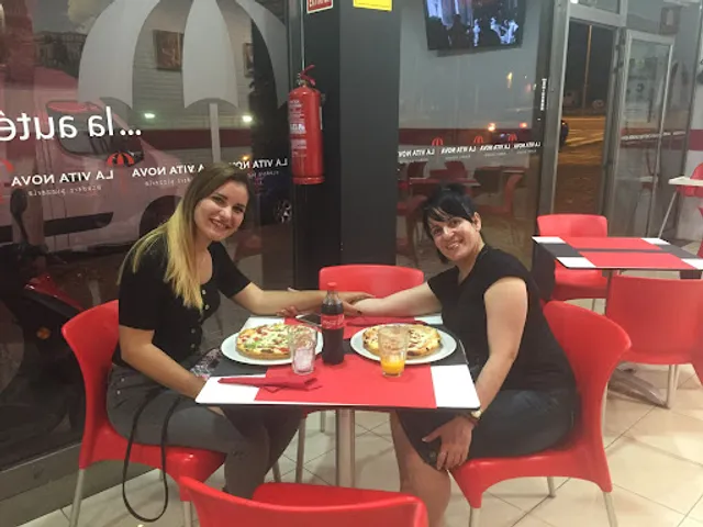 Asadero-Pizzeria La Vita Nova