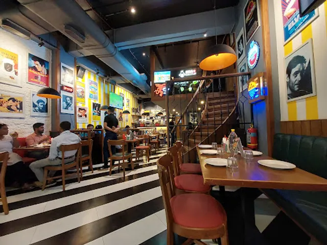 Pop Tate's Meadows Thane