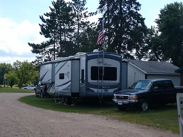 Head of the Lakes Resort