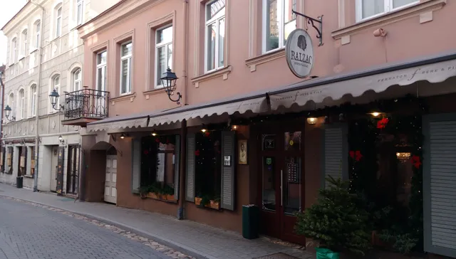 Baron Town Hall Apartments