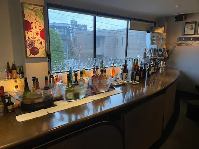 ワインバー・クラレット